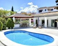 Resale - Villa - Benahavís - Benahavís Centro
