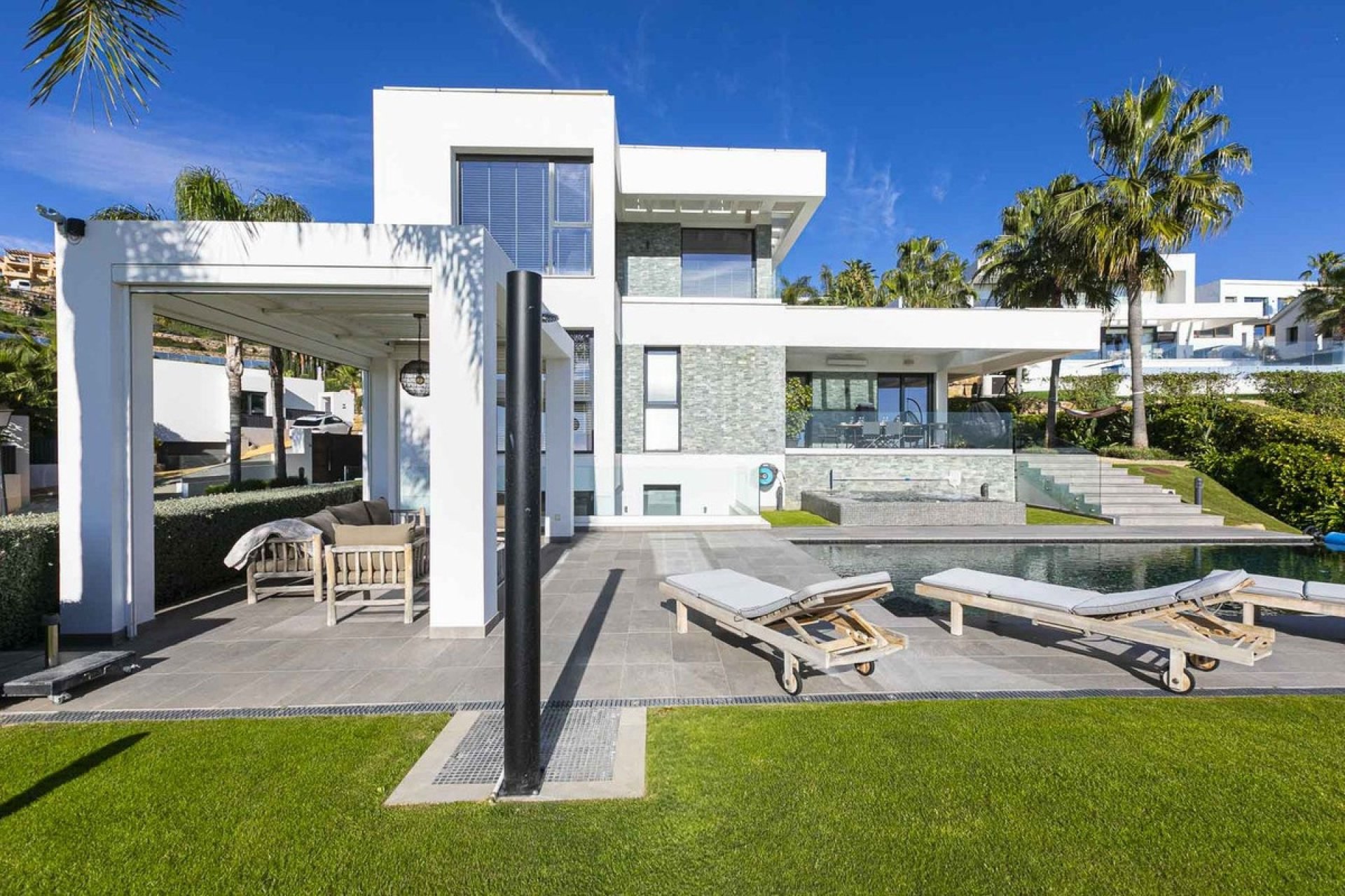 Resale - Villa - Benahavís - Benahavís Centro