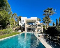 Resale - Villa - Benahavís - Benahavís Centro