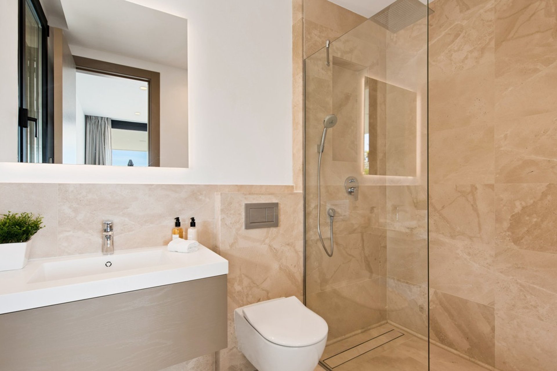 Resale - Villa - Benahavís - Benahavís Centro