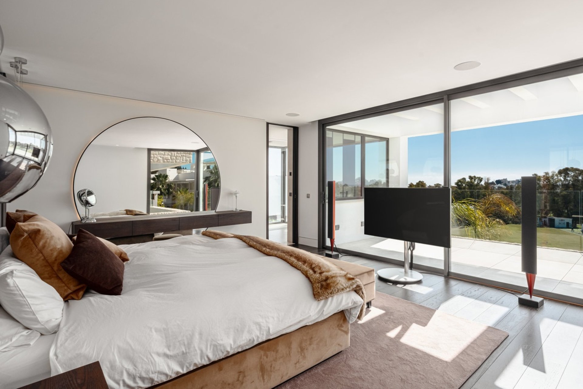 Resale - Villa - Benahavís - Benahavís Centro