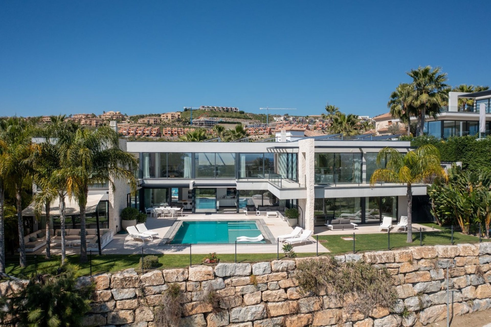 Resale - Villa - Benahavís - Benahavís Centro