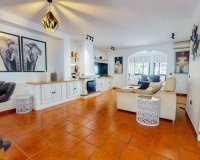 Resale - Villa - Benahavís - Benahavís Centro