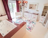Resale - Villa - Benahavís - Benahavís Centro