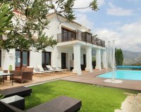 Resale - Villa - Benahavís - Benahavís Centro