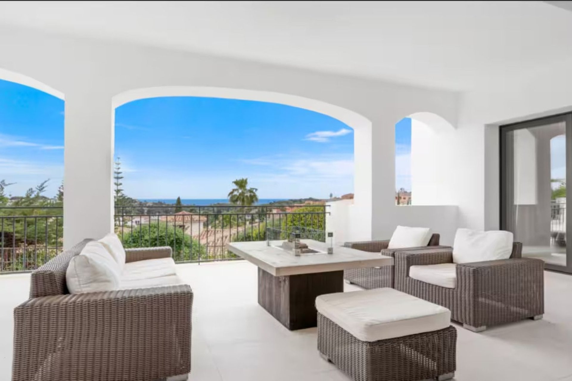 Resale - Villa - Benahavís - Benahavís Centro