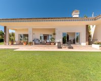 Resale - Villa - Benahavís - Benahavís Centro