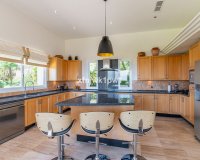 Resale - Villa - Benahavís - Benahavís Centro
