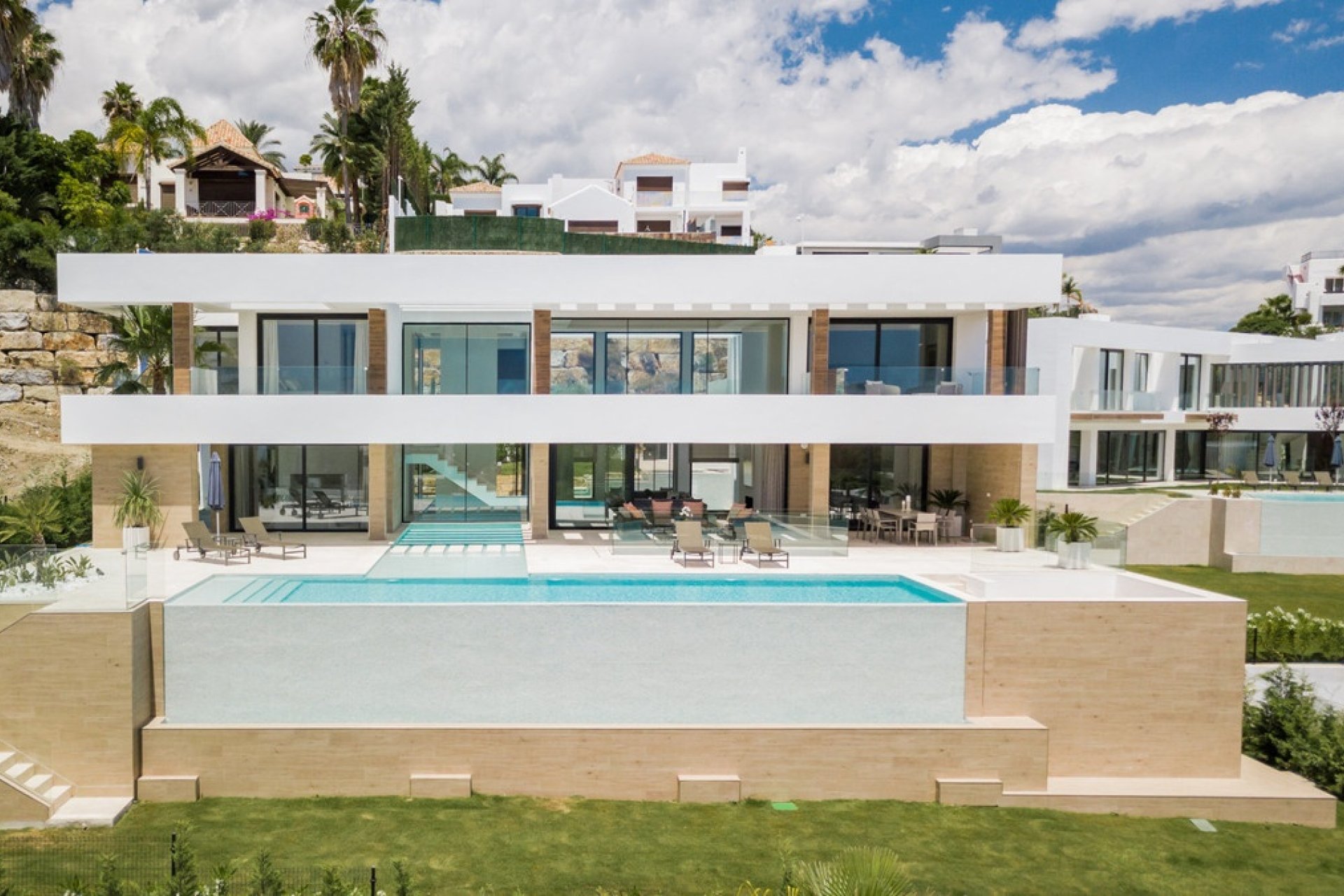 Resale - Villa - Benahavís - Benahavís Centro
