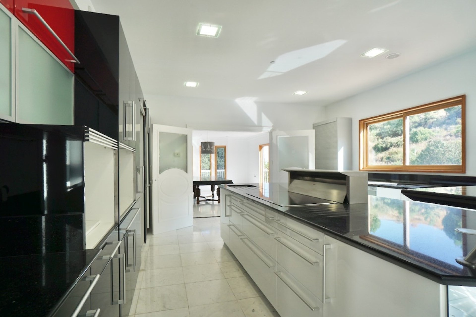 Resale - Villa - Benahavís - Benahavís Centro