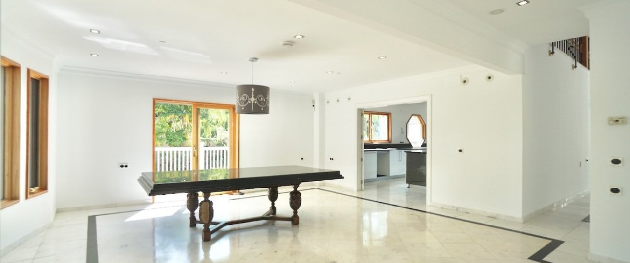 Resale - Villa - Benahavís - Benahavís Centro