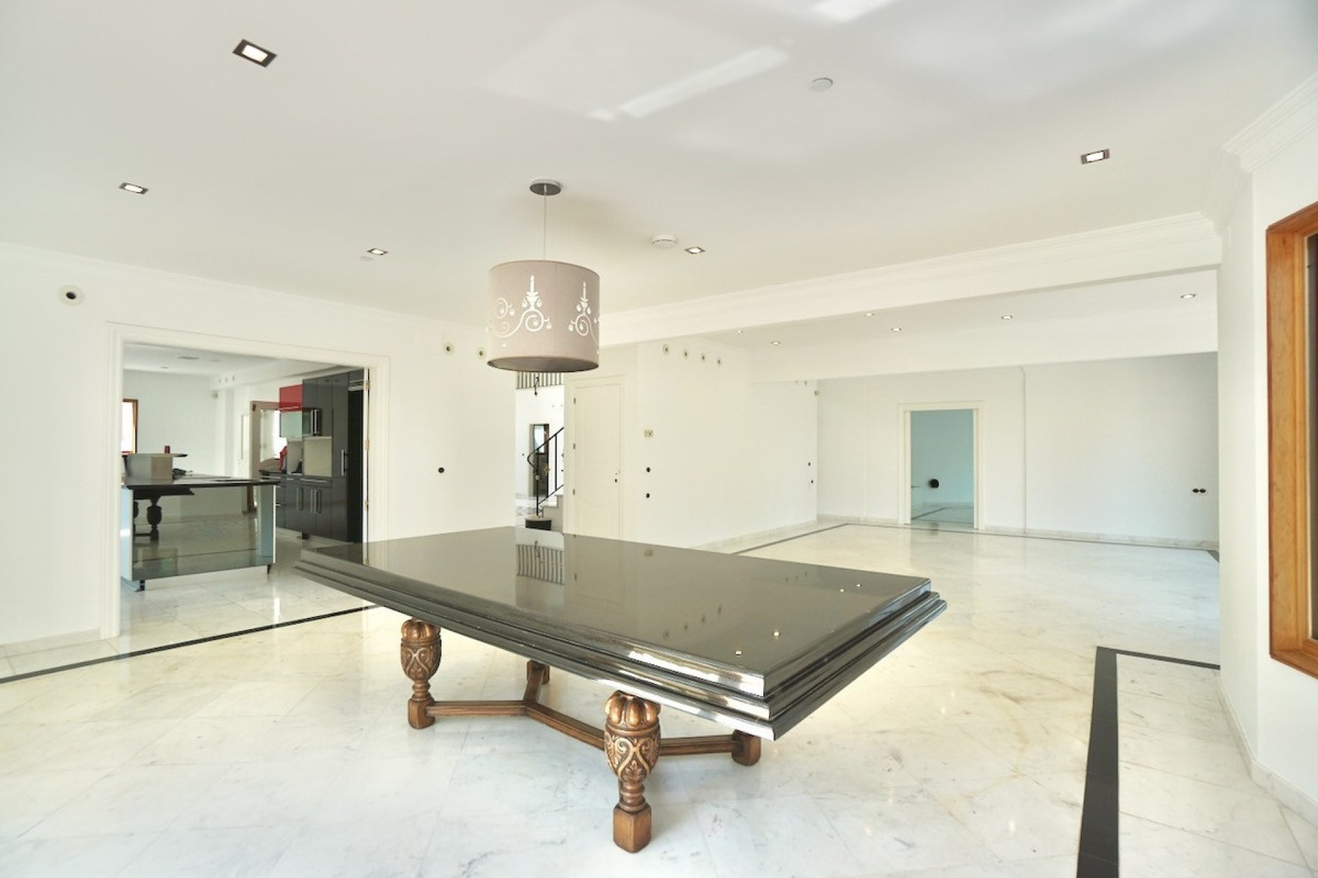 Resale - Villa - Benahavís - Benahavís Centro