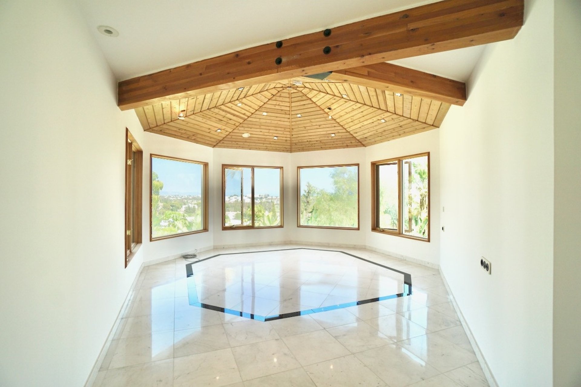 Resale - Villa - Benahavís - Benahavís Centro