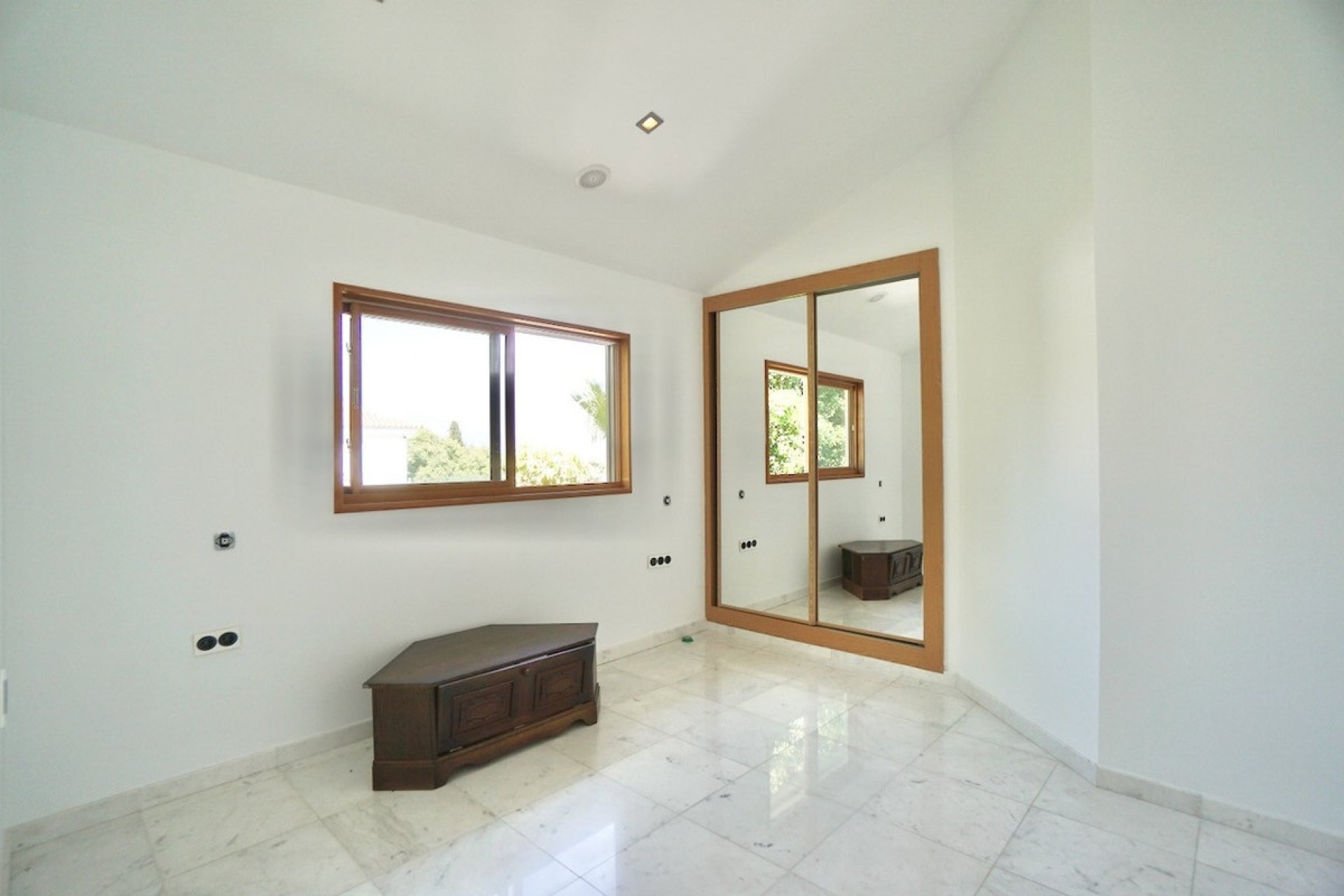Resale - Villa - Benahavís - Benahavís Centro