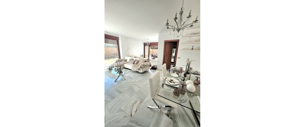 Resale - Villa - Benahavís - Benahavís Centro