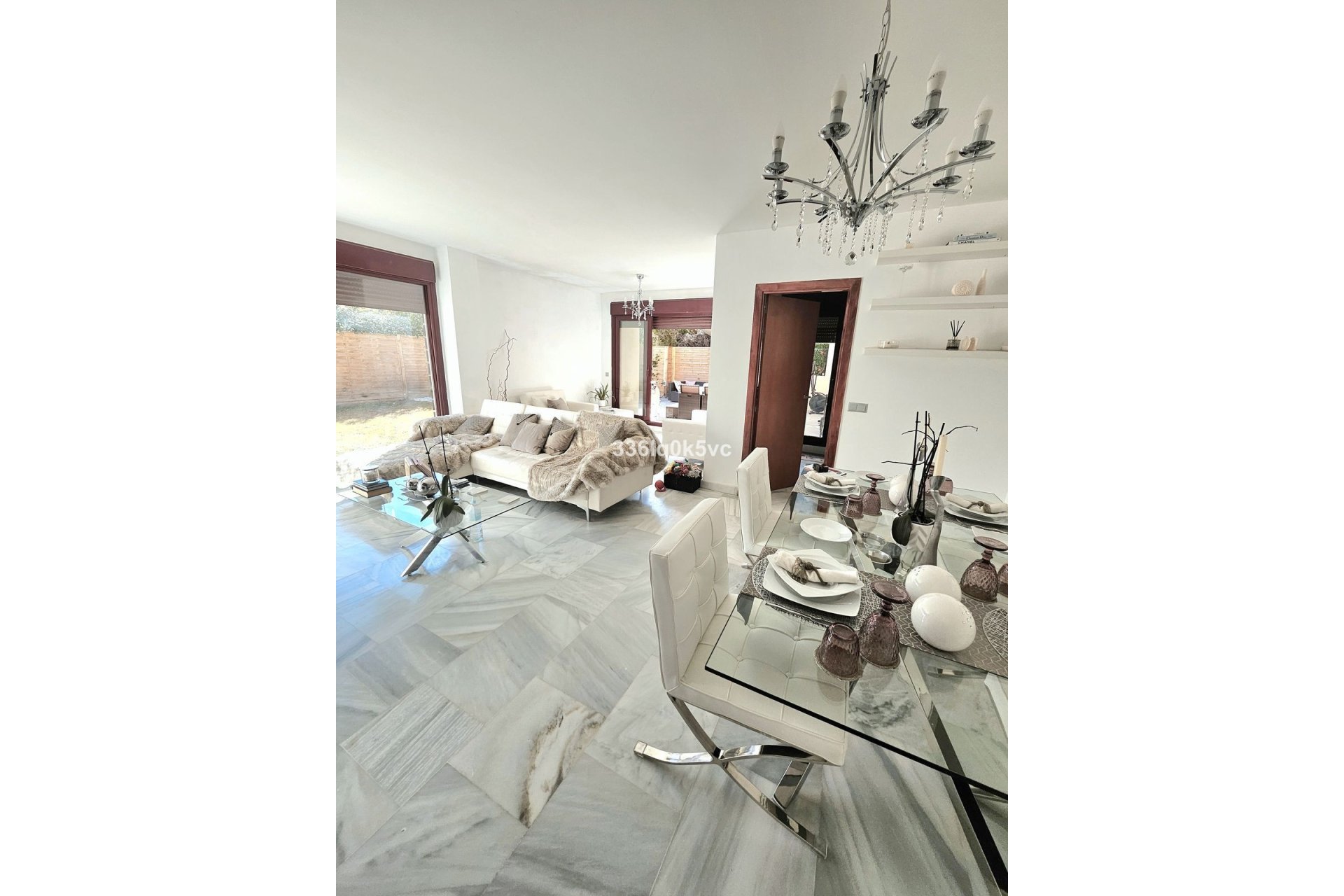 Resale - Villa - Benahavís - Benahavís Centro