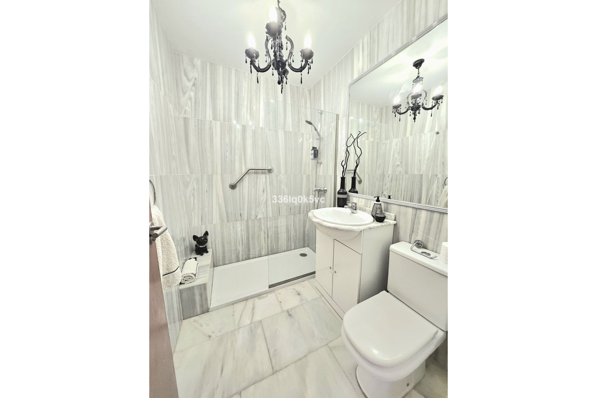 Resale - Villa - Benahavís - Benahavís Centro