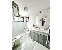 Resale - Villa - Benahavís - Benahavís Centro
