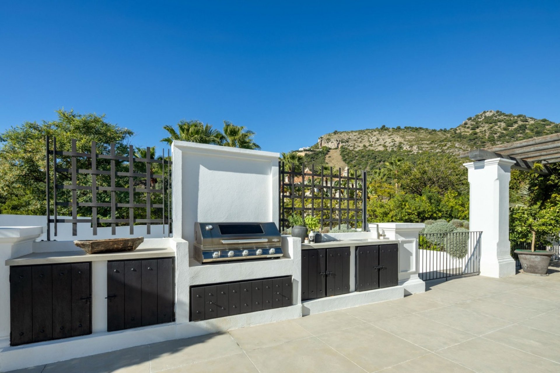 Resale - Villa - Benahavís - Benahavís Centro