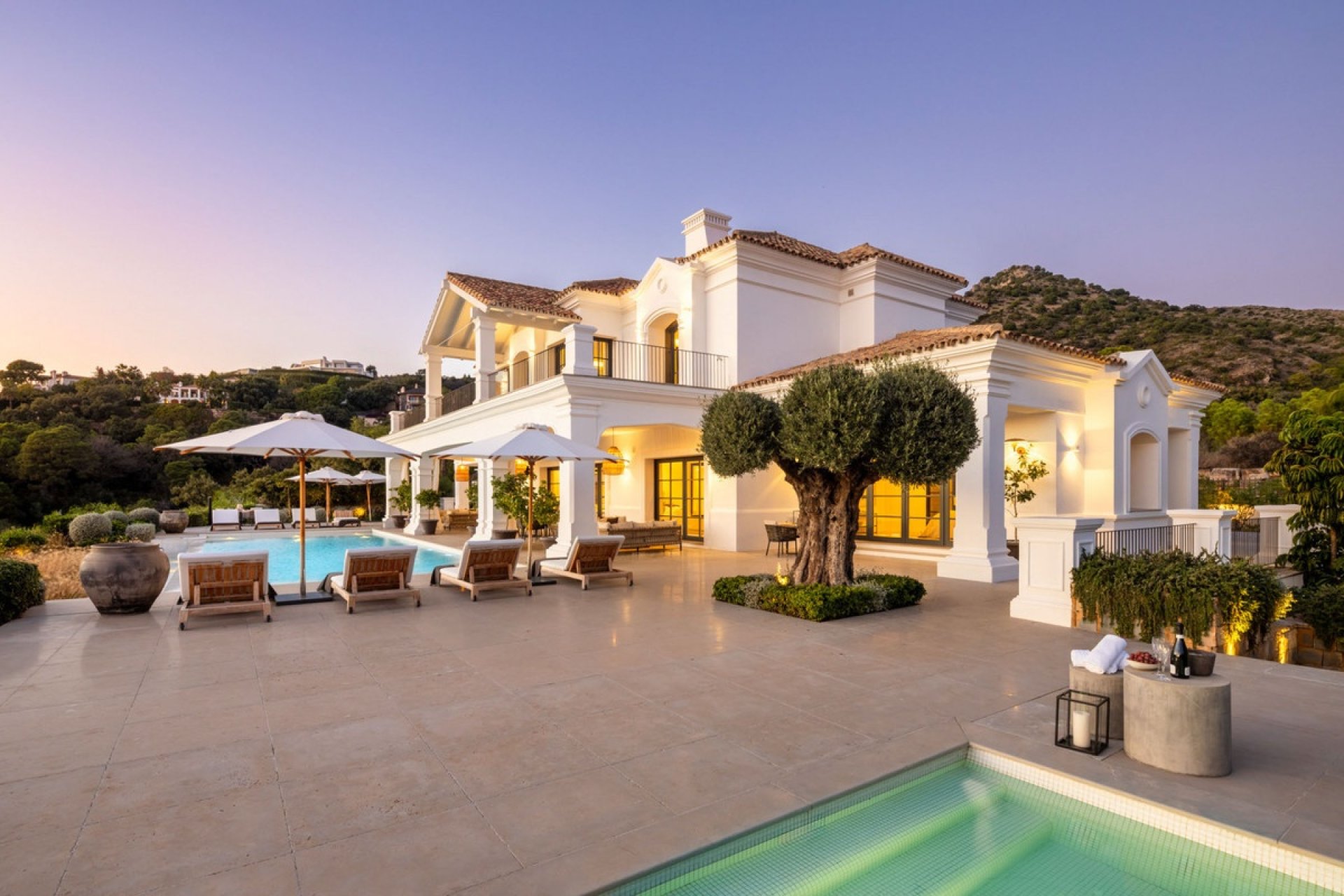 Resale - Villa - Benahavís - Benahavís Centro