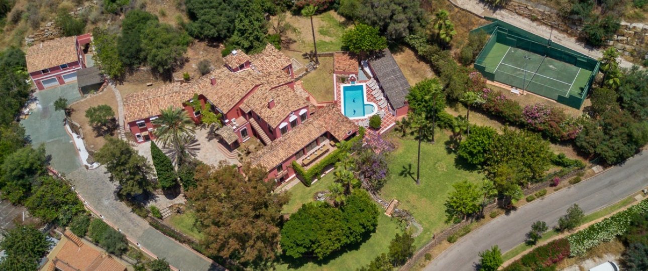 Resale - Villa - Benahavís - Benahavís Centro