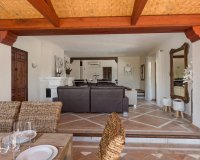 Resale - Villa - Benahavís - Benahavís Centro