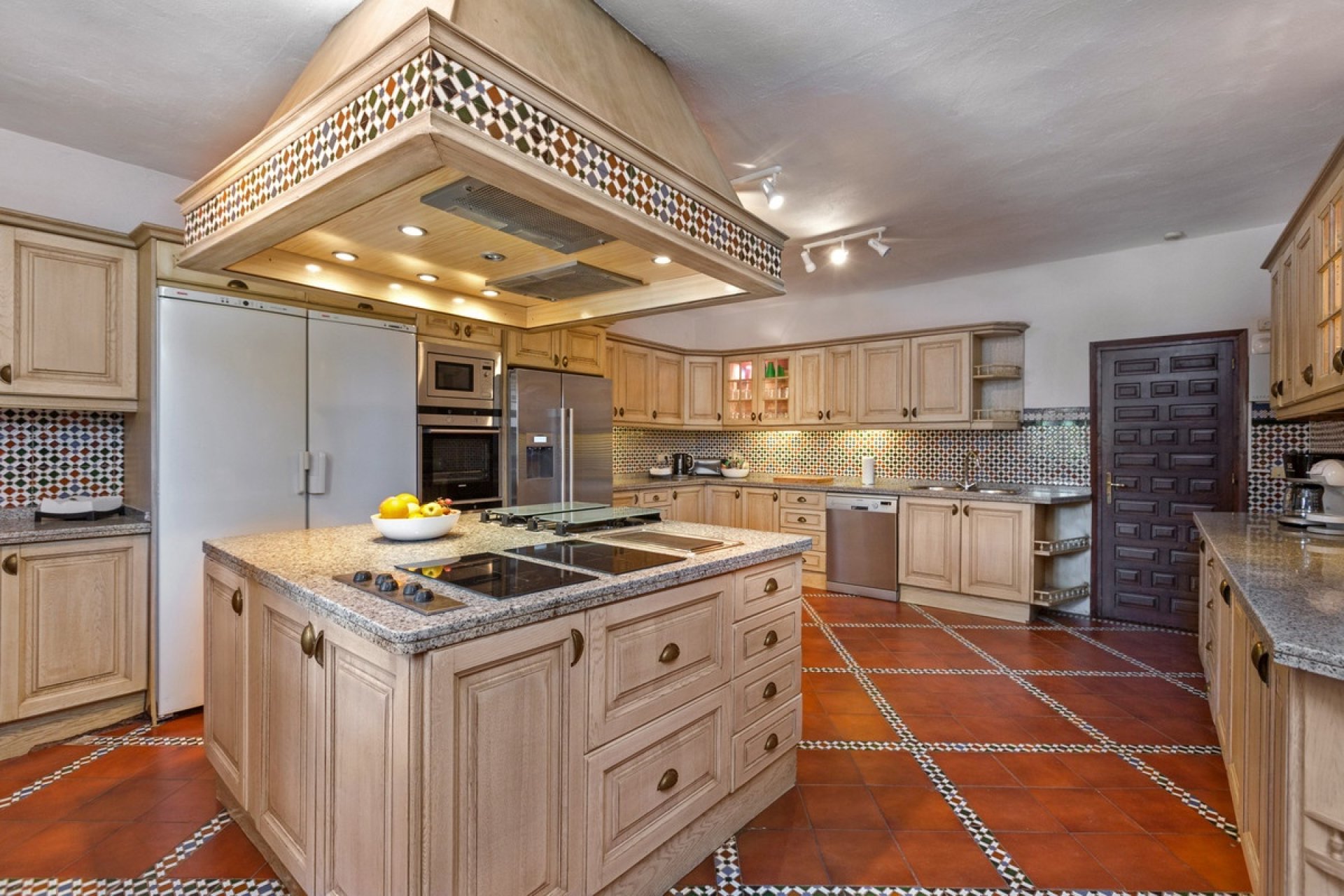 Resale - Villa - Benahavís - Benahavís Centro