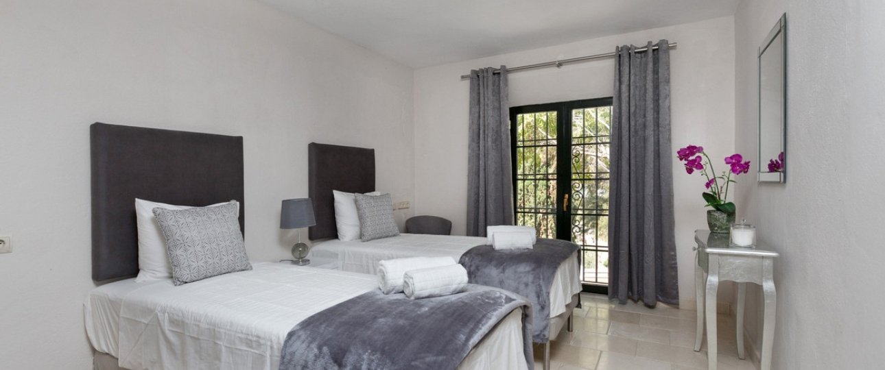 Resale - Villa - Benahavís - Benahavís Centro