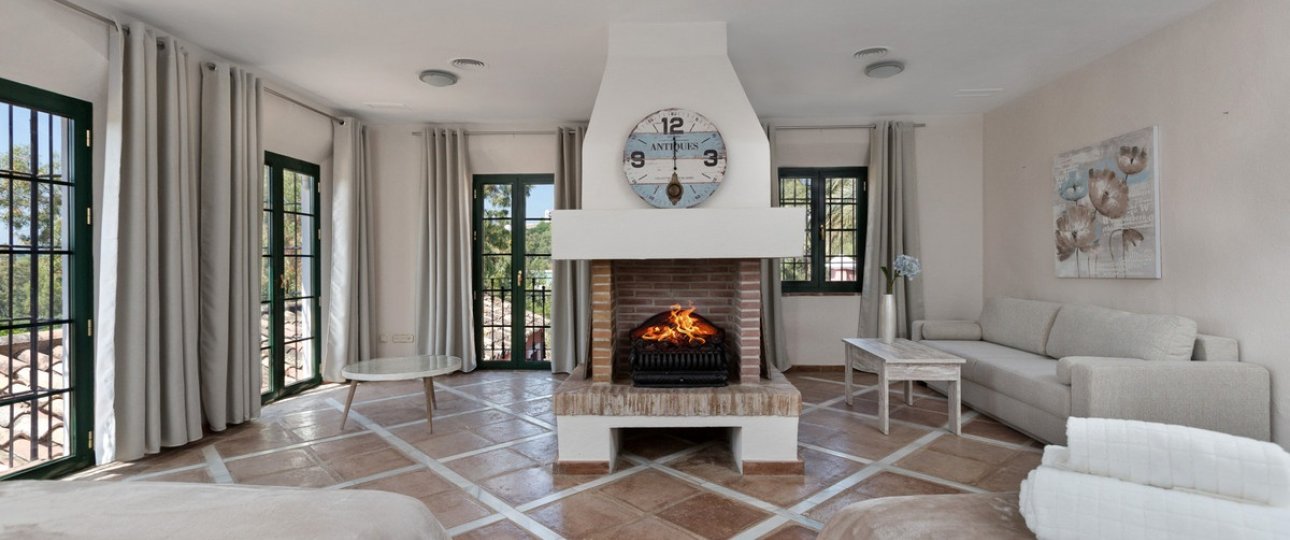 Resale - Villa - Benahavís - Benahavís Centro