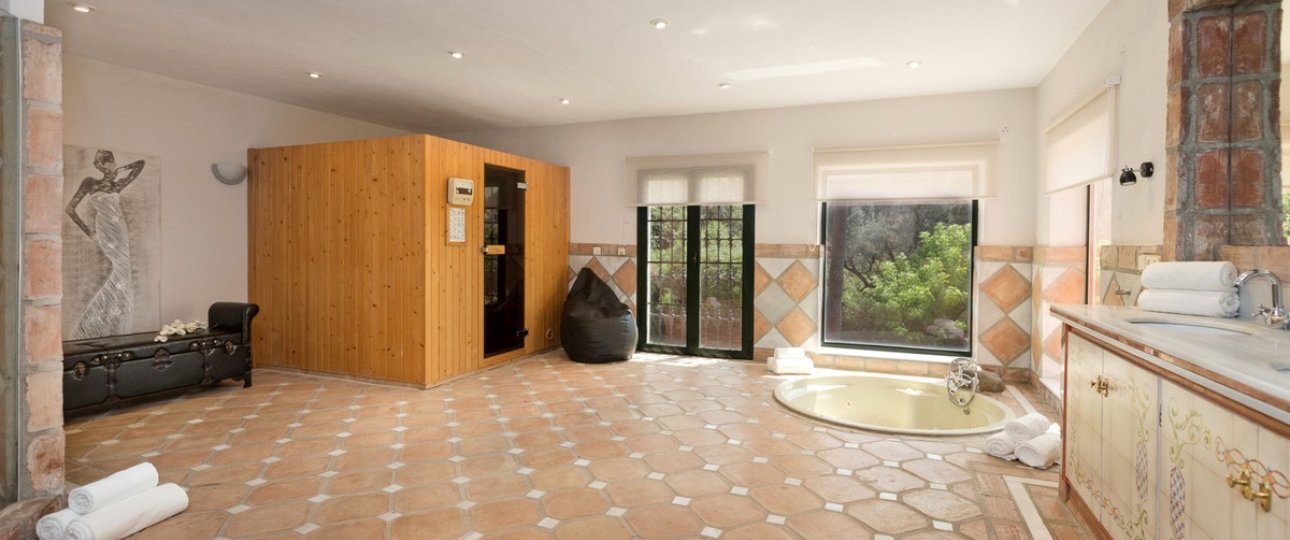Resale - Villa - Benahavís - Benahavís Centro
