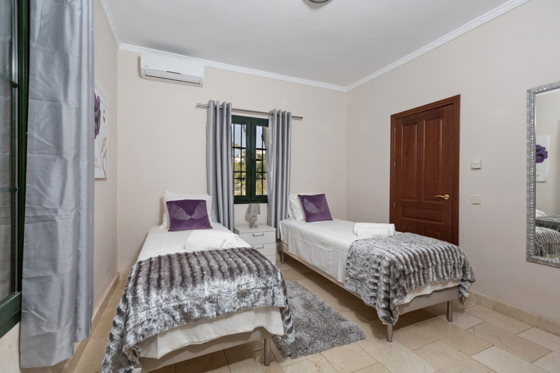 Resale - Villa - Benahavís - Benahavís Centro