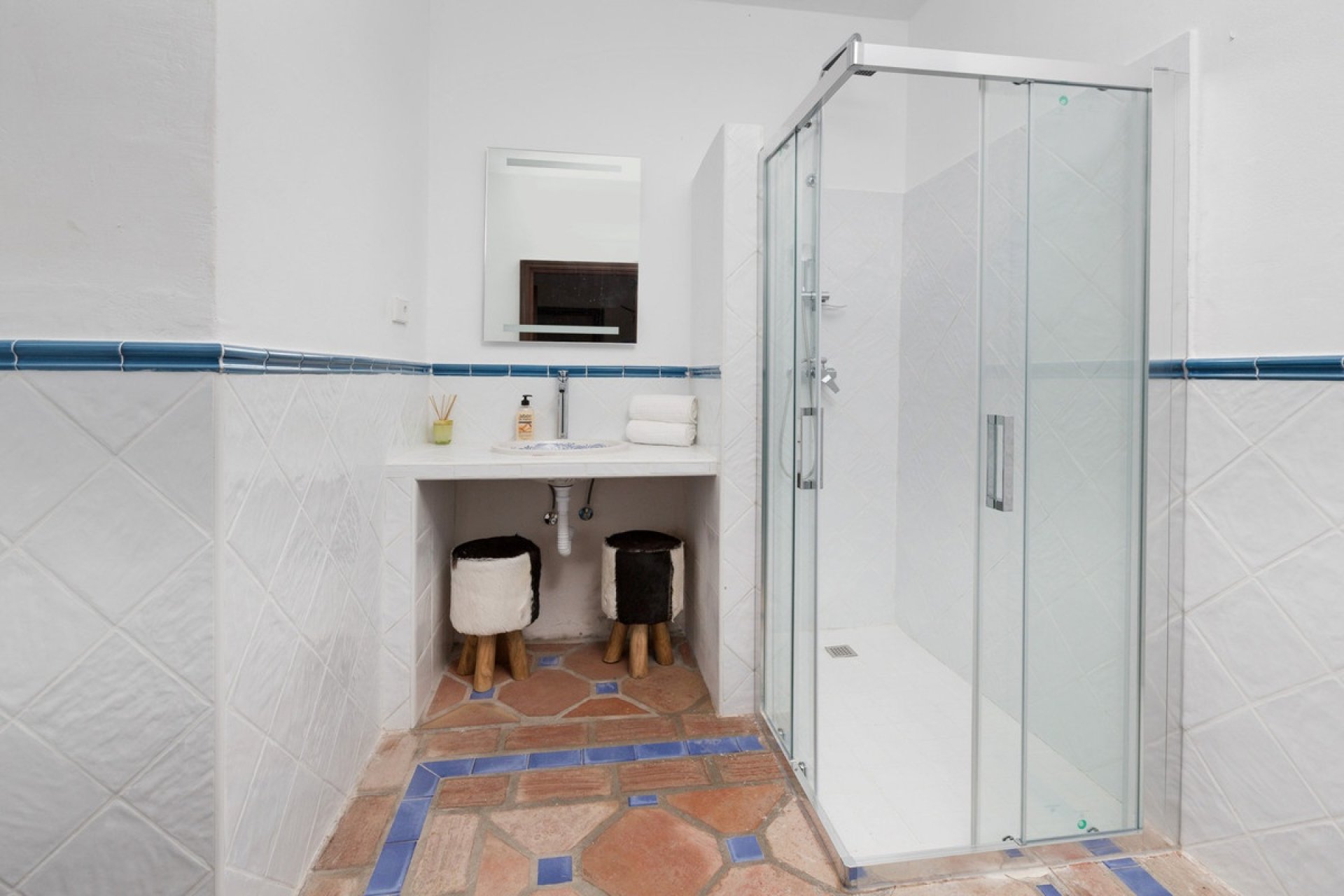 Resale - Villa - Benahavís - Benahavís Centro