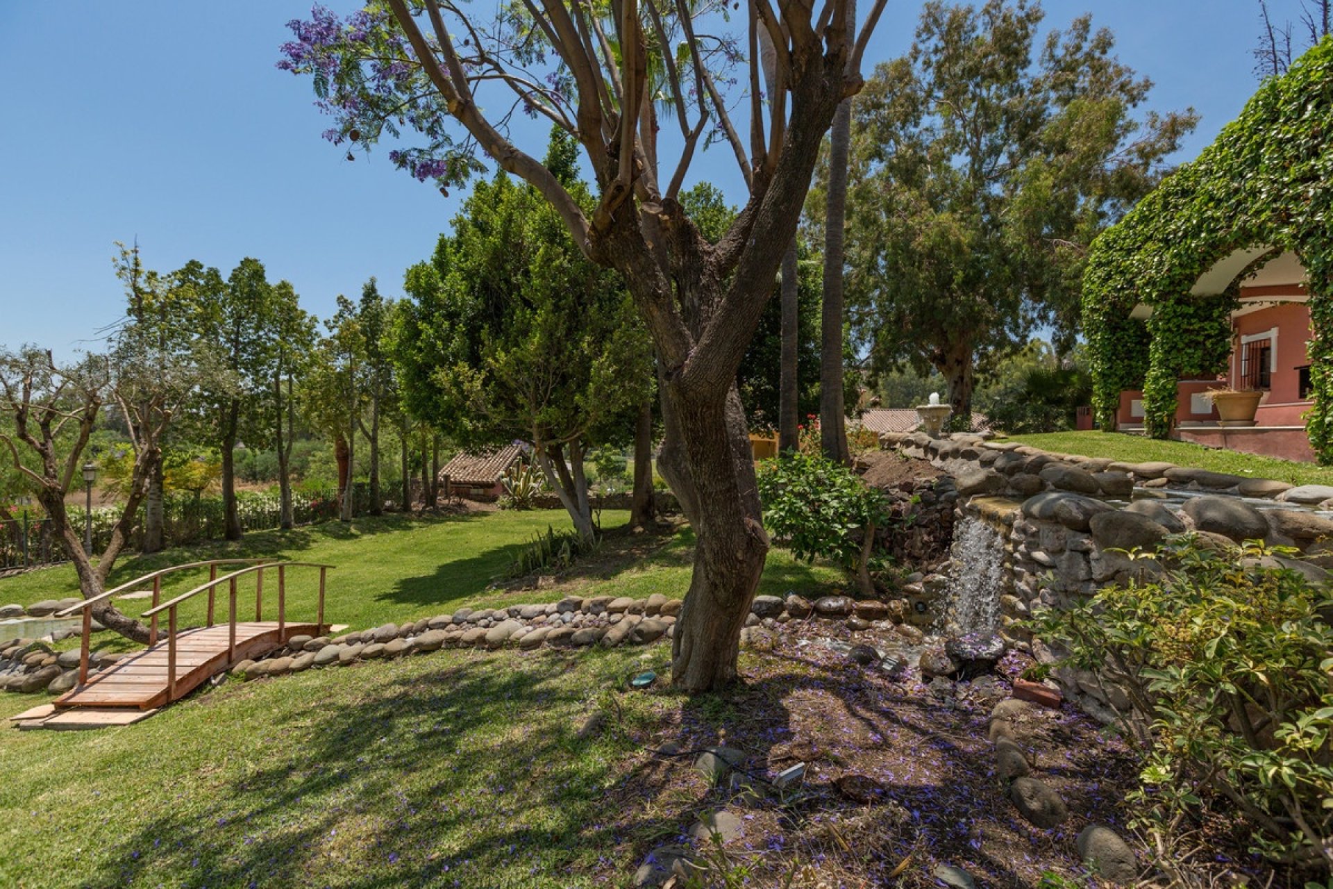 Resale - Villa - Benahavís - Benahavís Centro