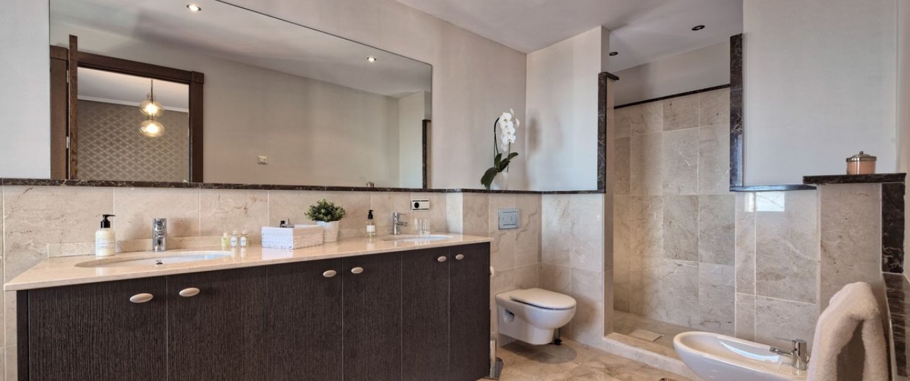 Resale - Villa - Benahavís - Benahavís Centro