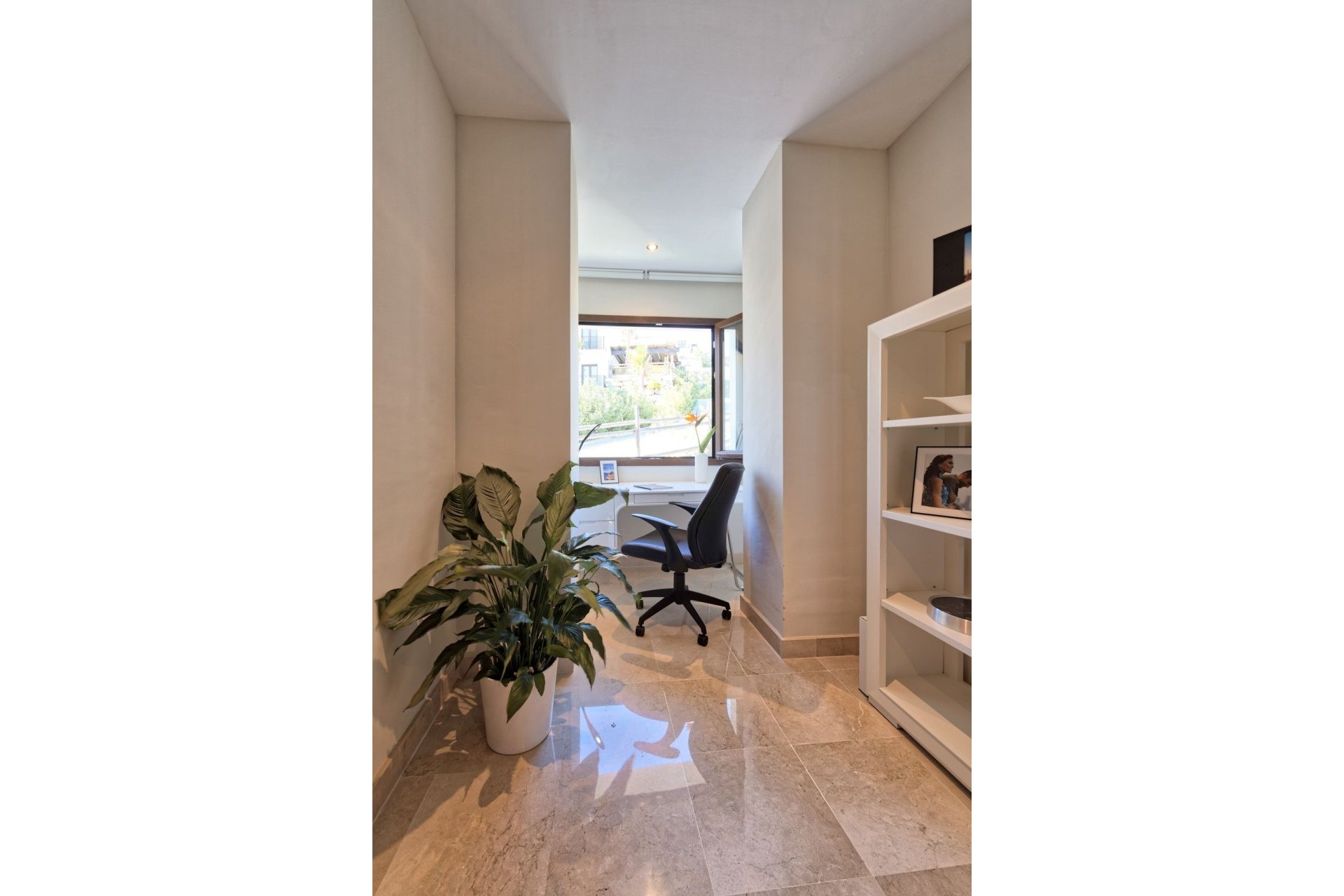 Resale - Villa - Benahavís - Benahavís Centro