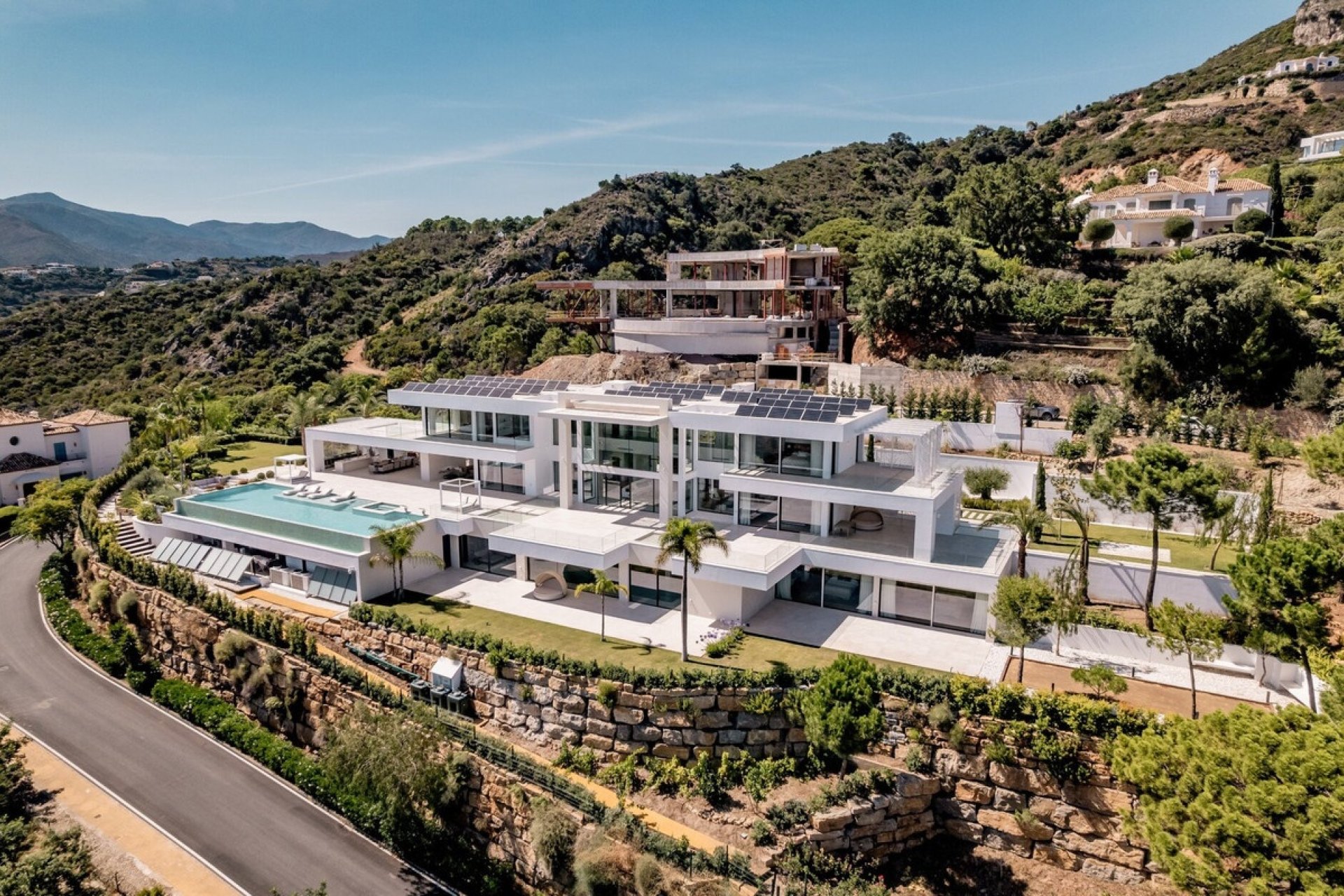 Resale - Villa - Benahavís - Benahavís Centro