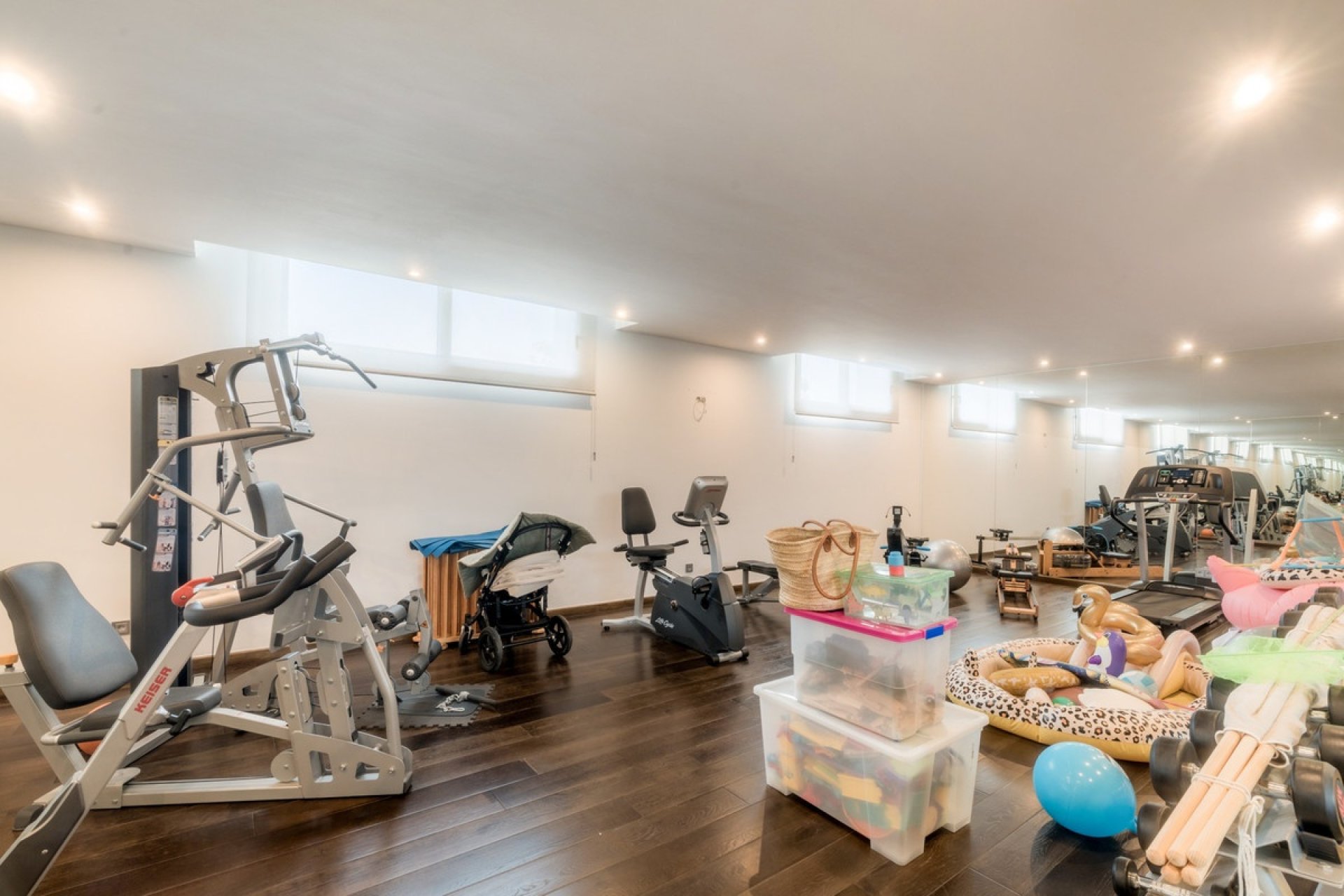 Resale - Villa - Benahavís - Benahavís Centro