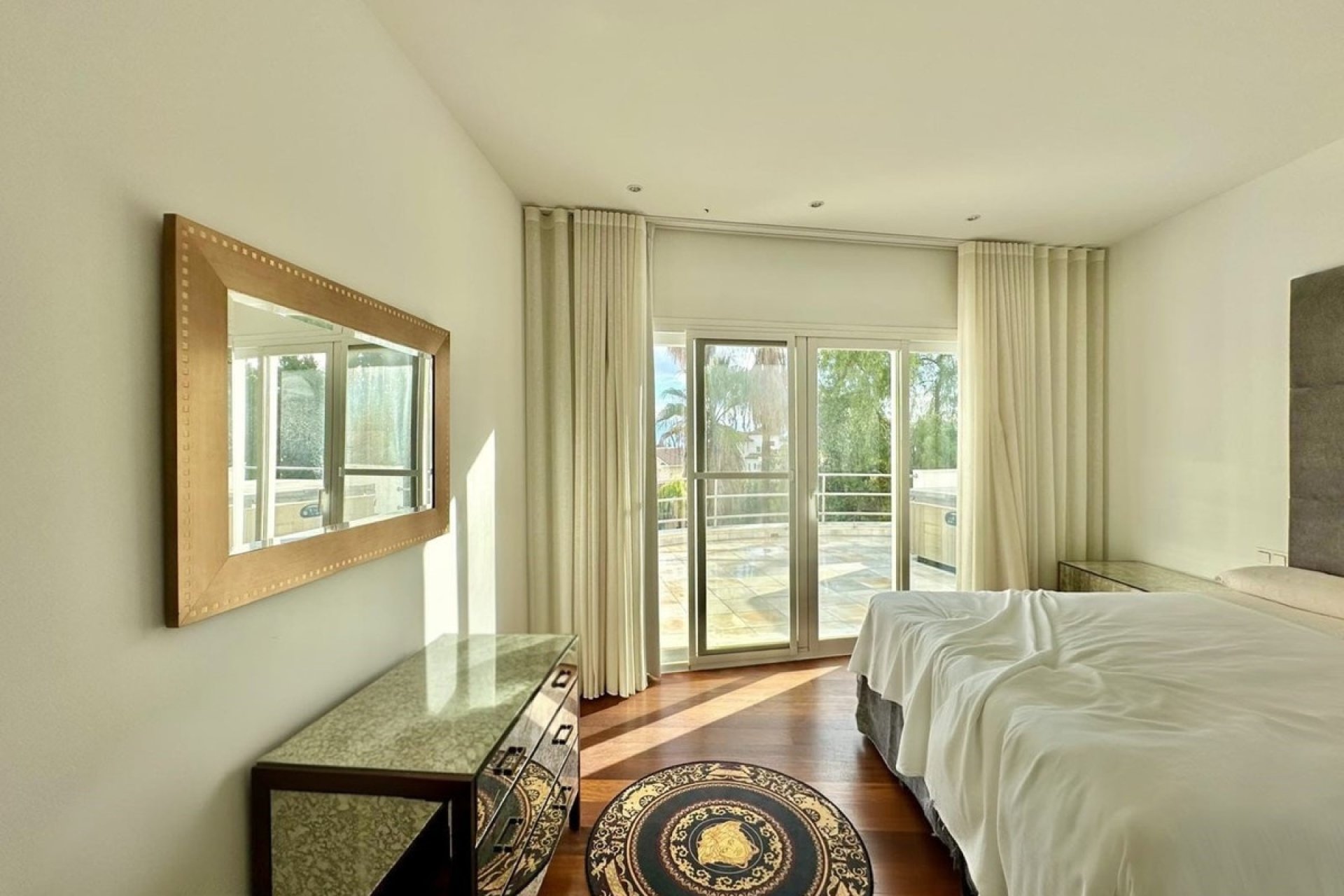 Resale - Villa - Benahavís - Benahavís Centro