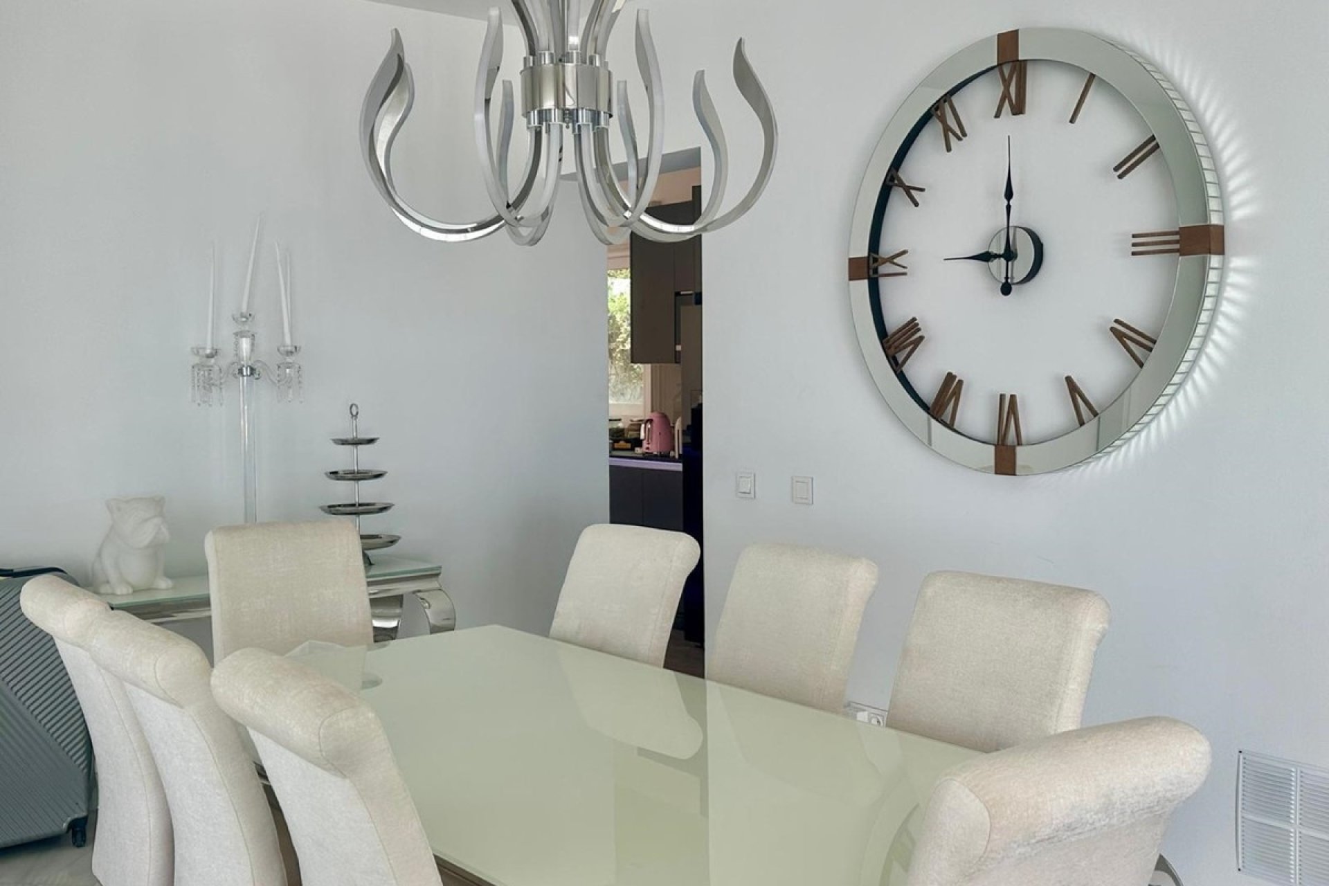 Resale - Villa - Benahavís - Benahavís Centro