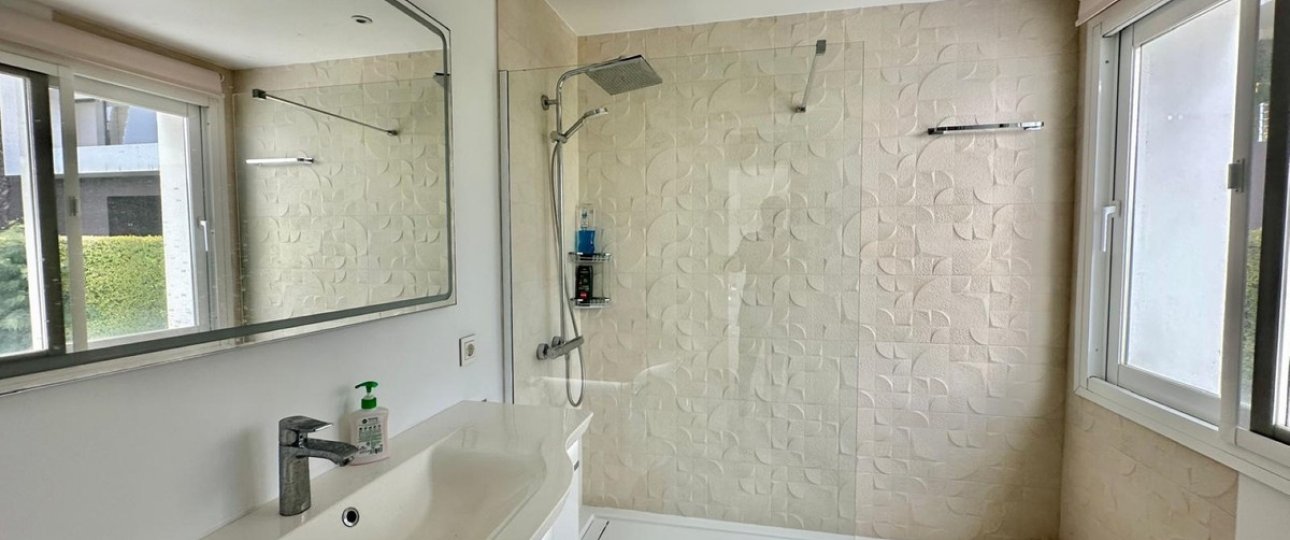Resale - Villa - Benahavís - Benahavís Centro