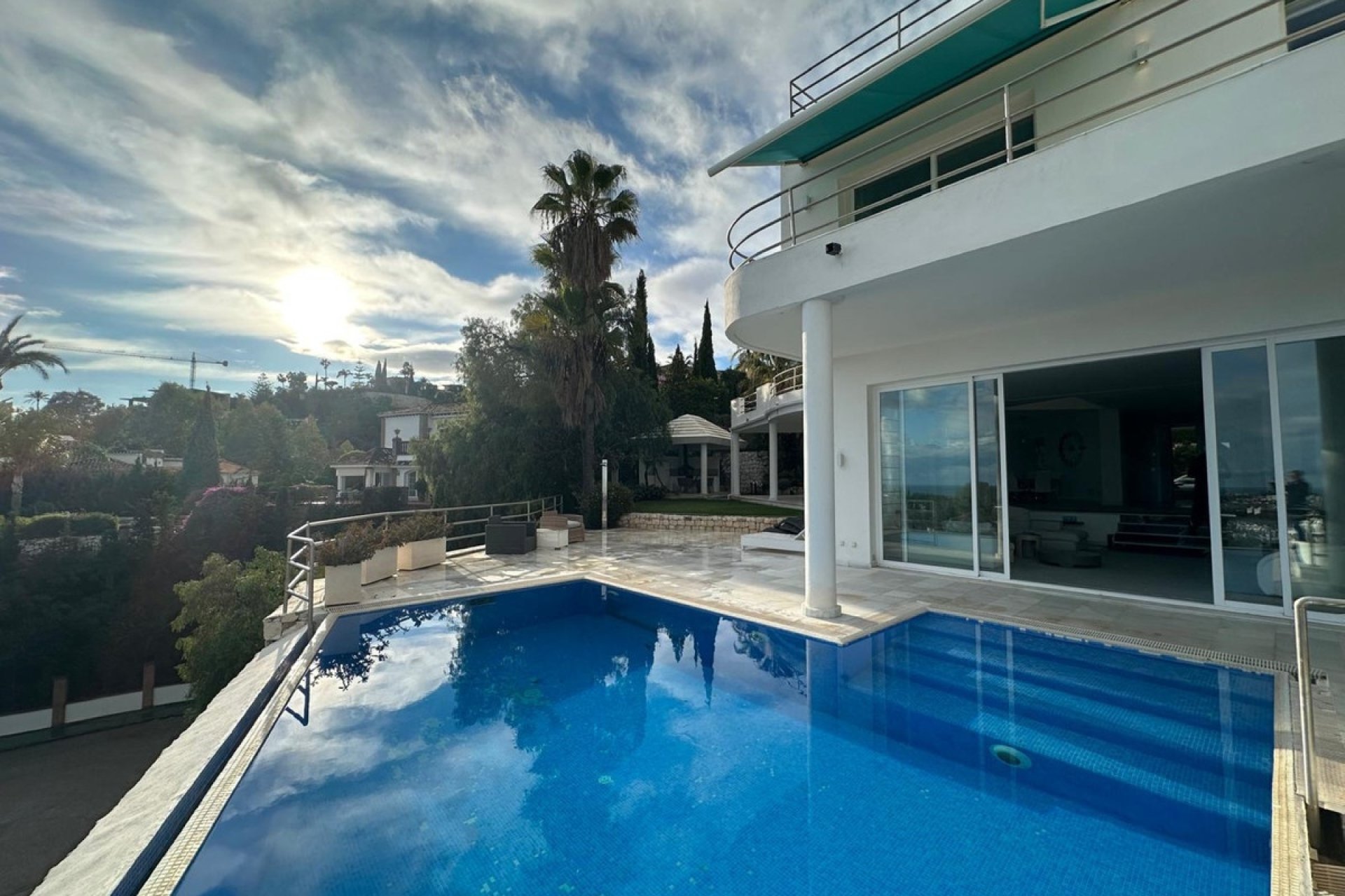 Resale - Villa - Benahavís - Benahavís Centro