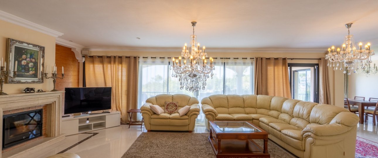 Resale - Villa - Benahavís - Benahavís Centro