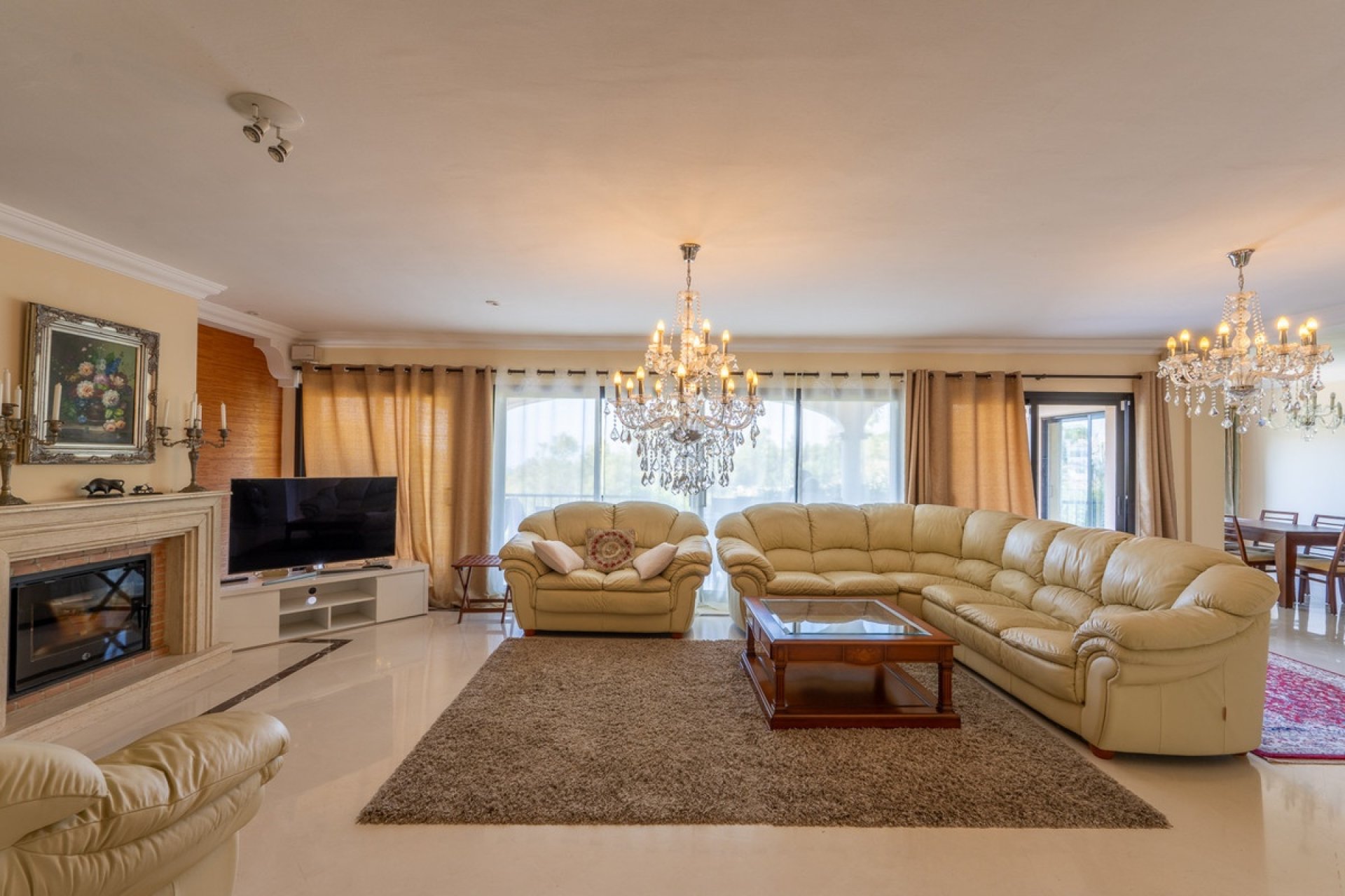 Resale - Villa - Benahavís - Benahavís Centro