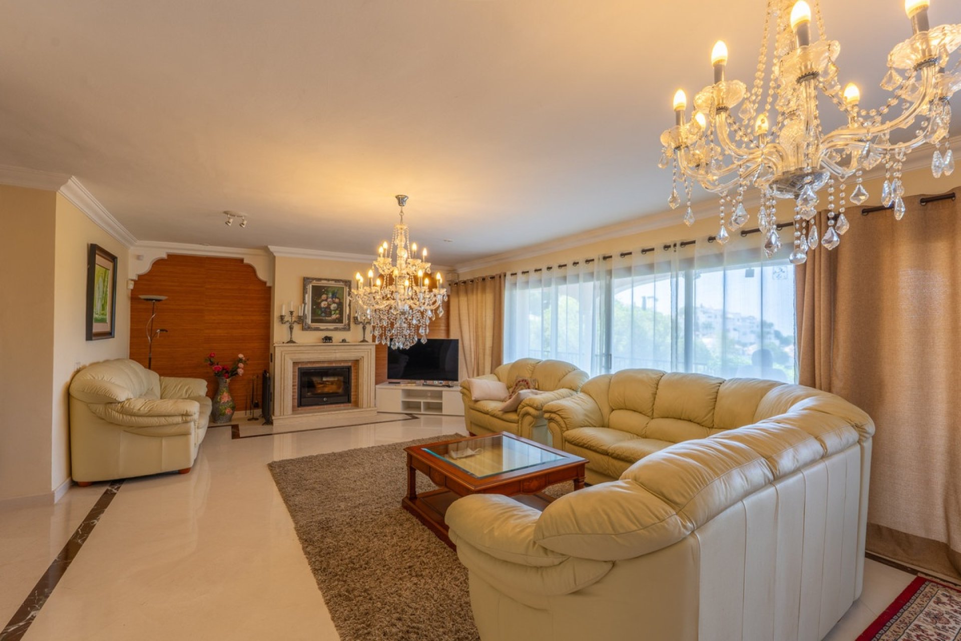 Resale - Villa - Benahavís - Benahavís Centro