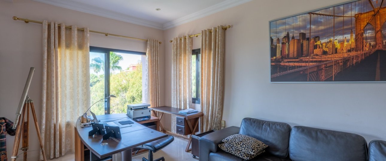 Resale - Villa - Benahavís - Benahavís Centro