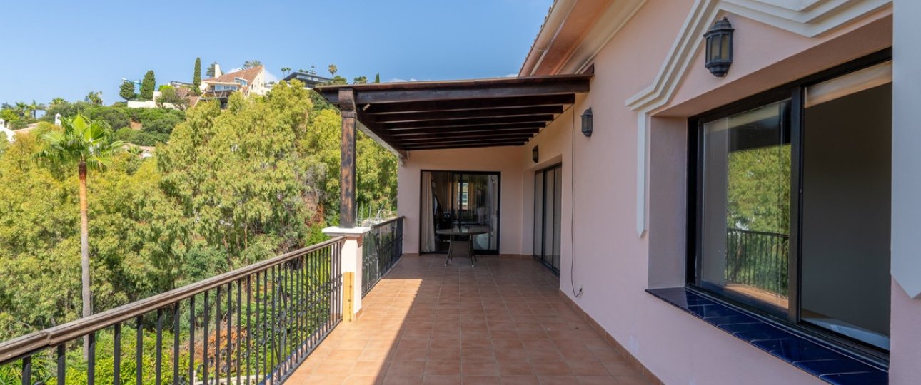 Resale - Villa - Benahavís - Benahavís Centro