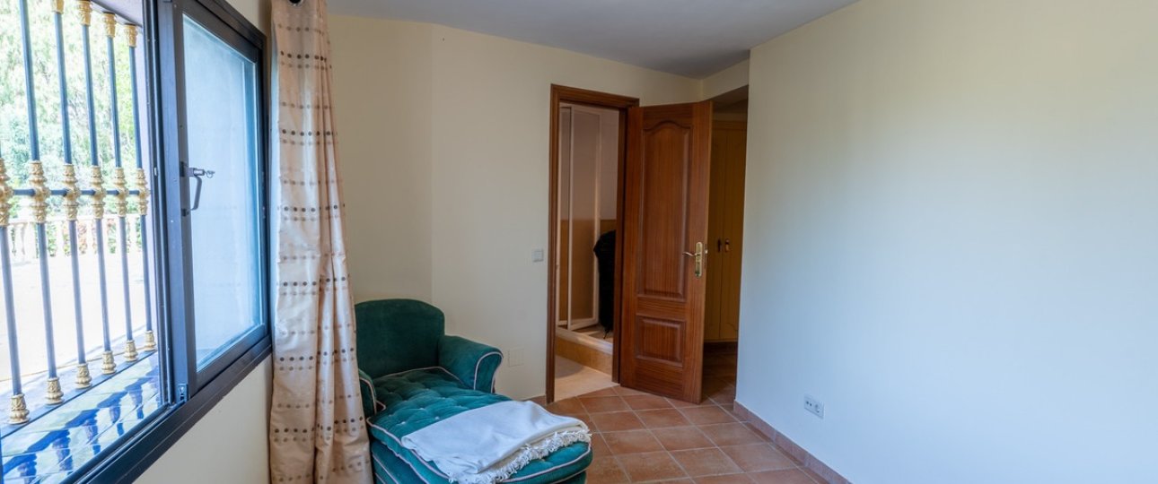 Resale - Villa - Benahavís - Benahavís Centro