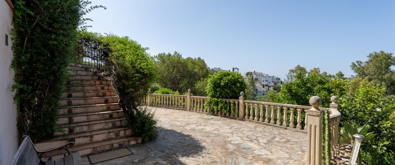 Resale - Villa - Benahavís - Benahavís Centro