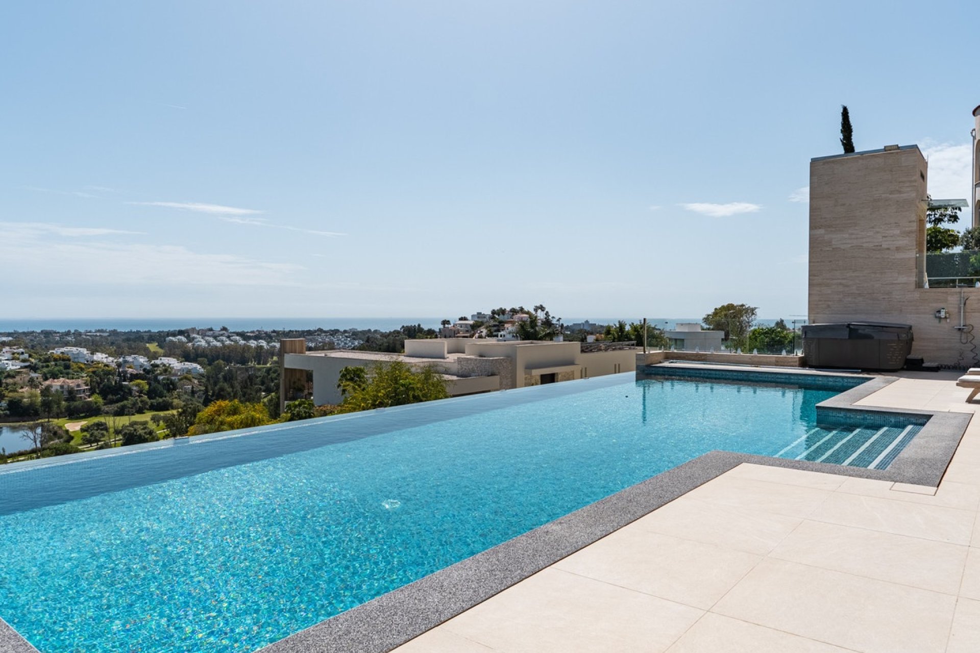 Resale - Villa - Benahavís - Benahavís Centro