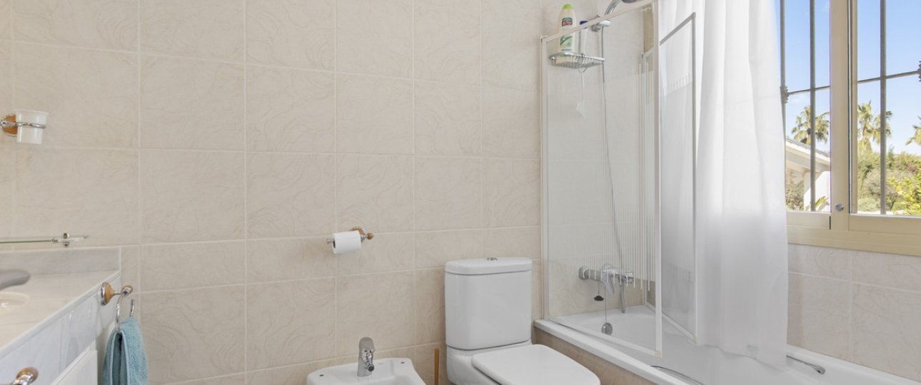 Resale - Villa - Benahavís - Benahavís Centro